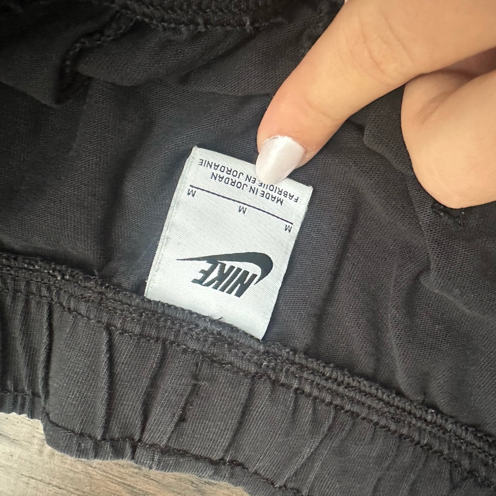 Men’s nike pants size medium